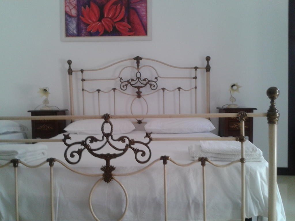 Tenuta La Spezia Carpignano Salentino Habitación foto